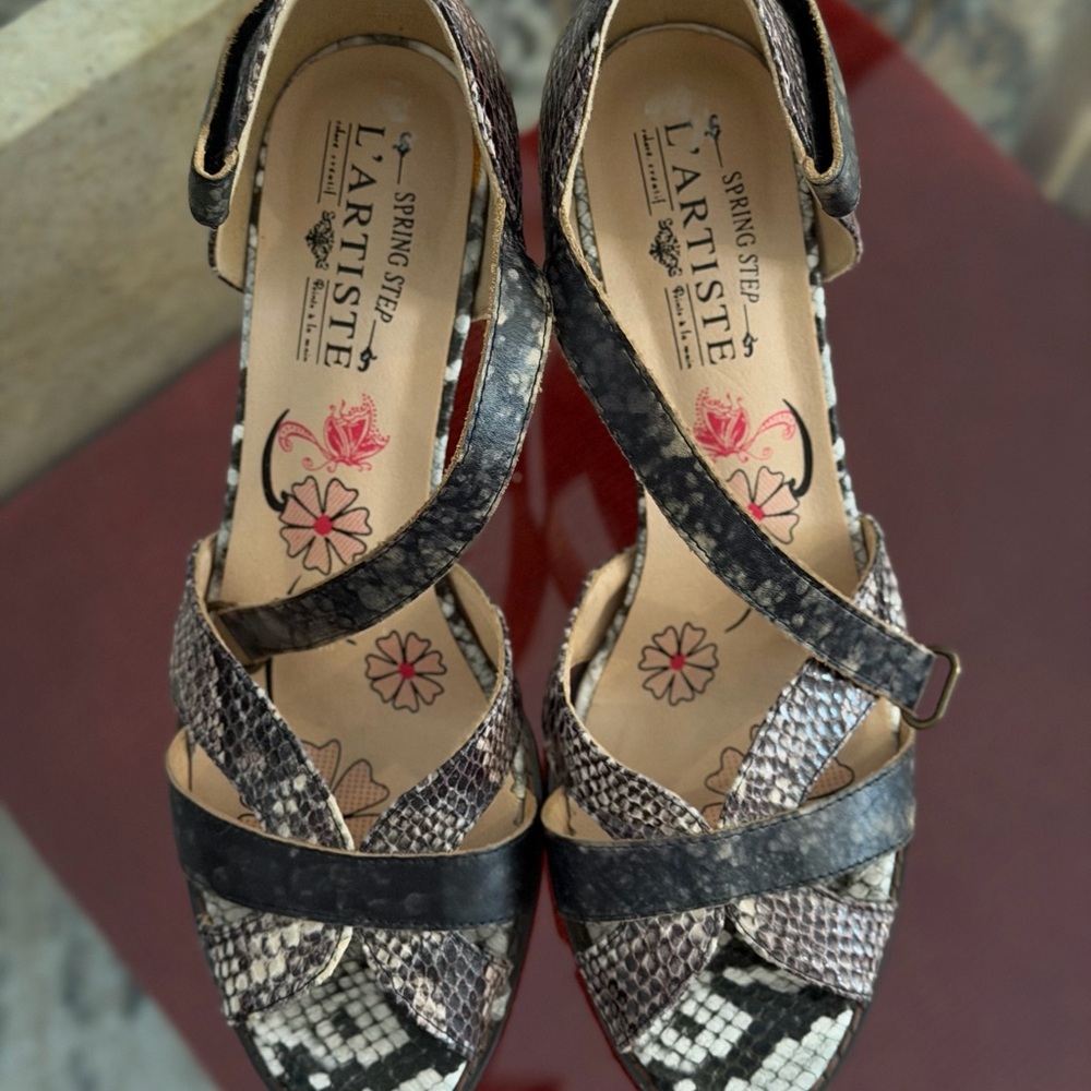 L'Artiste by Spring Step Snake-Print Strappy Sandals in Black & White